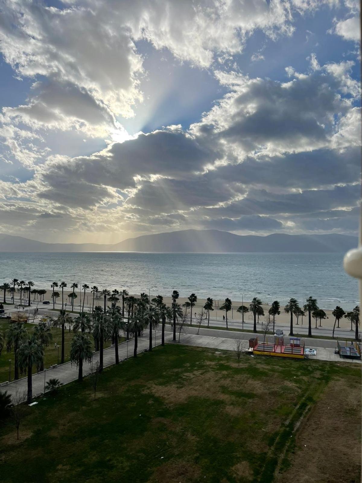 Sea Side Apartment Wlora Zewnętrze zdjęcie